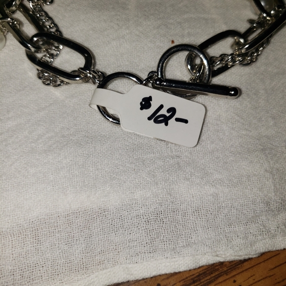 Super Cute Girlie Charm Bracelet Silvertone from our local boutique - Picture 6 of 7